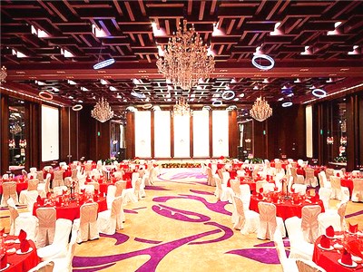 一般酒店婚宴多少錢(qián)一桌 一般酒店婚宴多少錢(qián)一桌