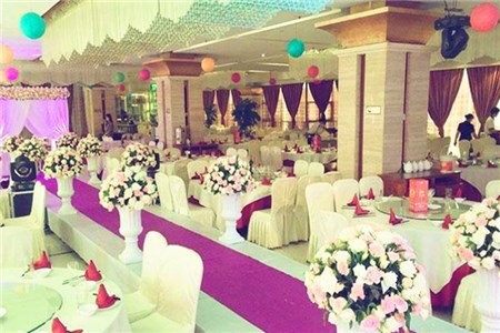 成都婚宴酒店預(yù)訂 成都婚宴酒店預(yù)訂