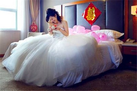 結(jié)婚藏鞋 結(jié)婚藏鞋