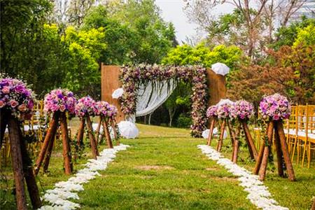 成都辦草坪婚禮 成都辦草坪婚禮