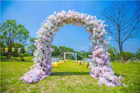 露天婚禮場(chǎng)地布置 露天婚禮場(chǎng)地布置
