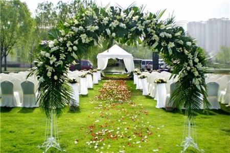 草坪婚禮,草坪婚禮價格 草坪婚禮,草坪婚禮價格